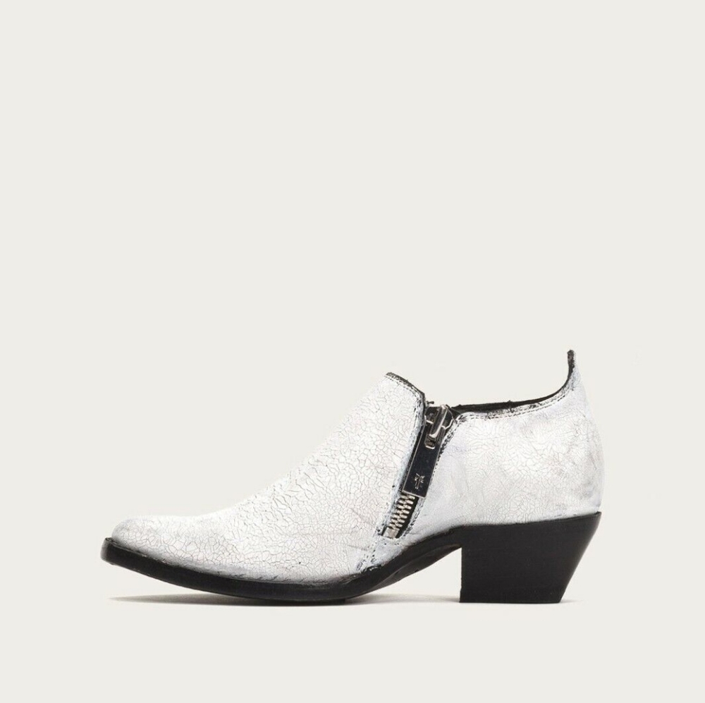 FRYE Sacha Moto Double Zip Shootie Ankle Booties Antique White size 6
